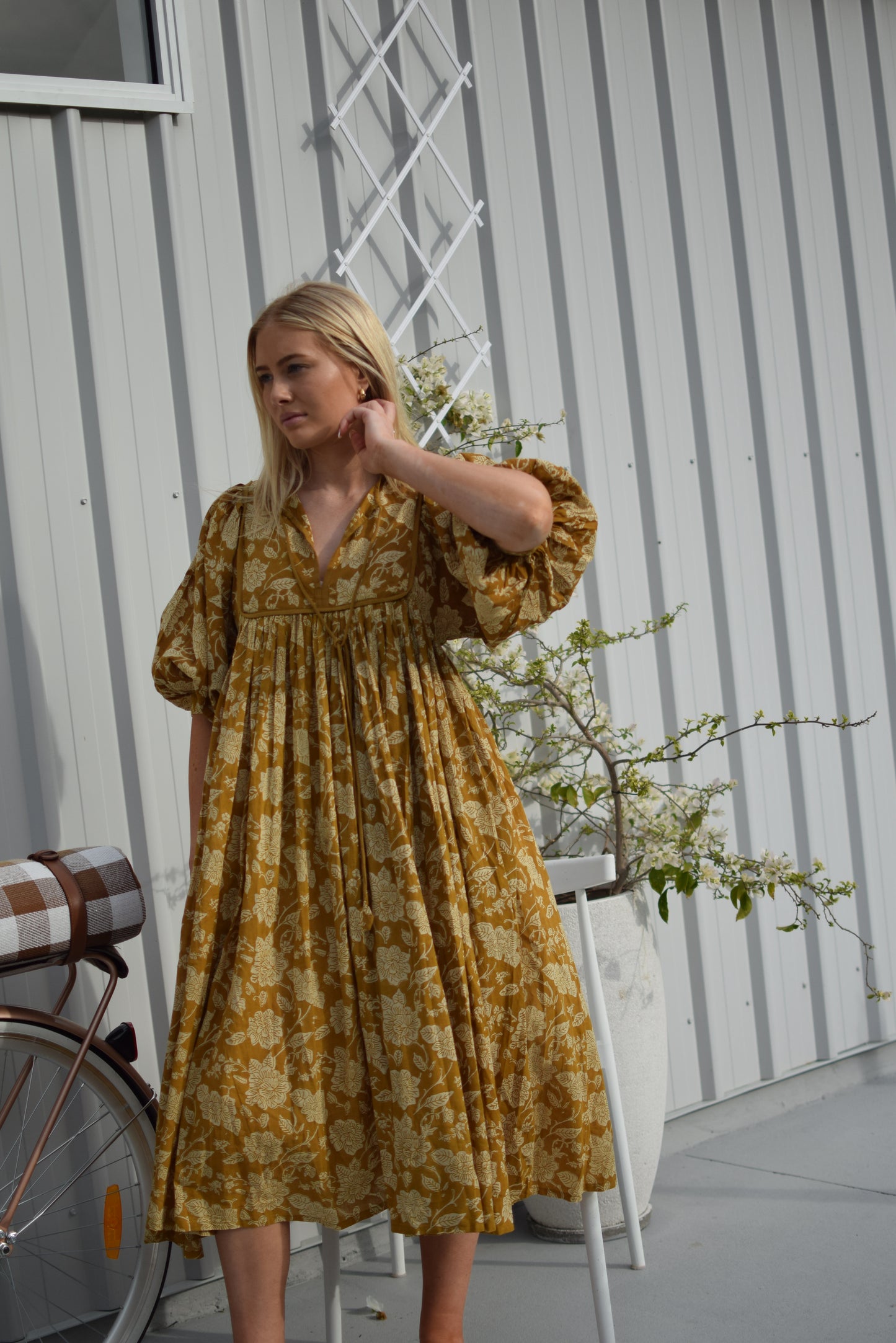Meera Midi dress - Golden Dew