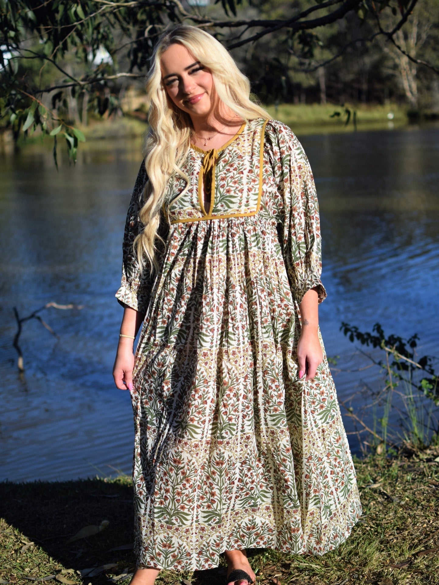 Wild Flower - Midi Dress