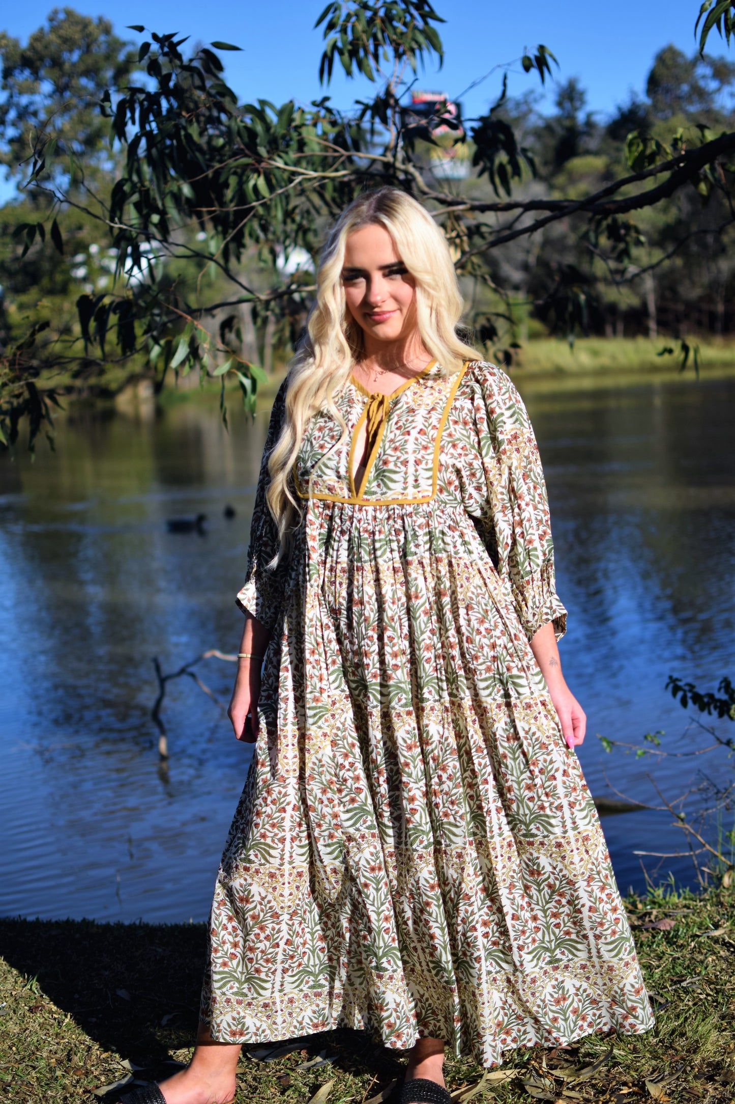 Wild Flower - Midi Dress
