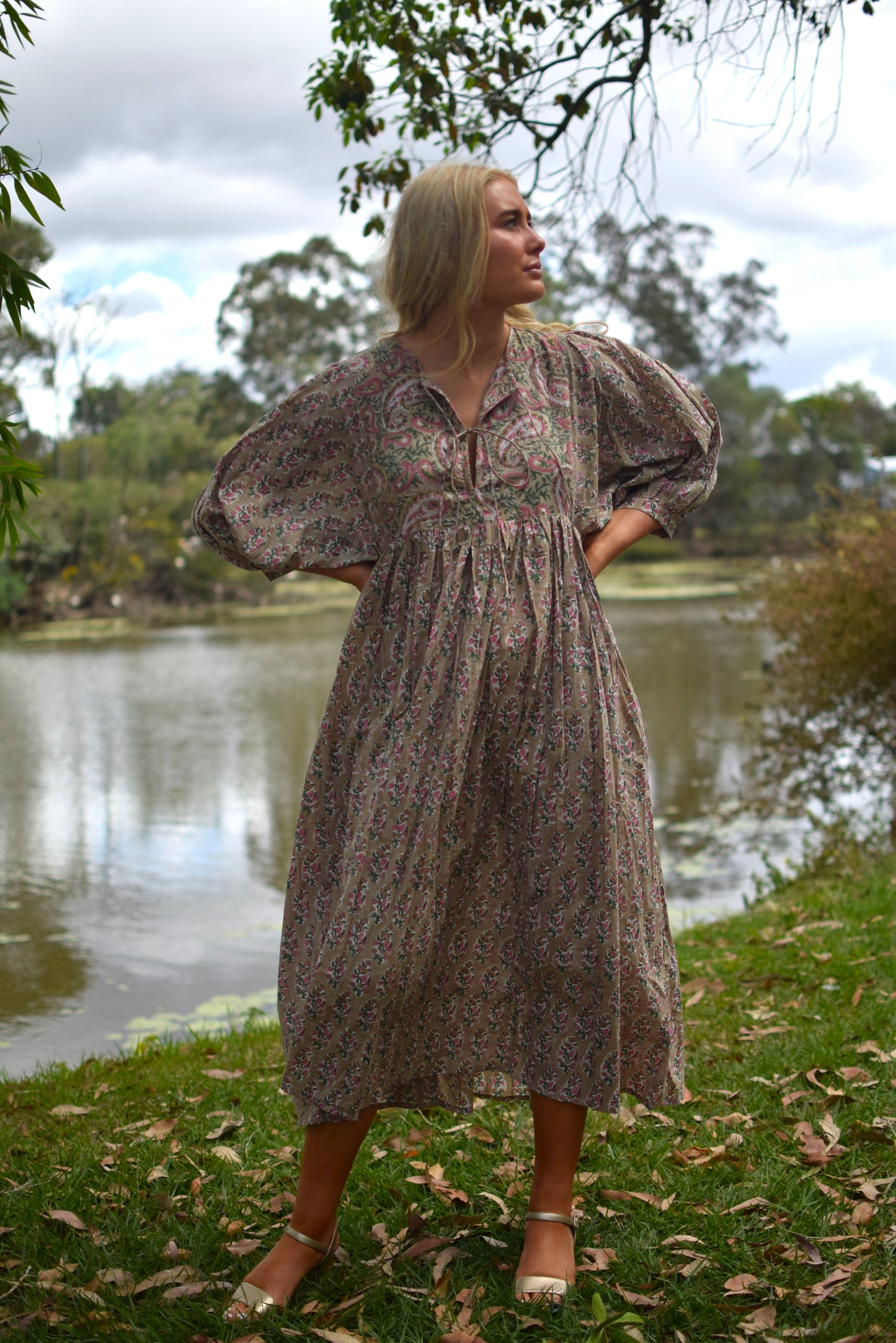 Frida Midi Dress - Fawn