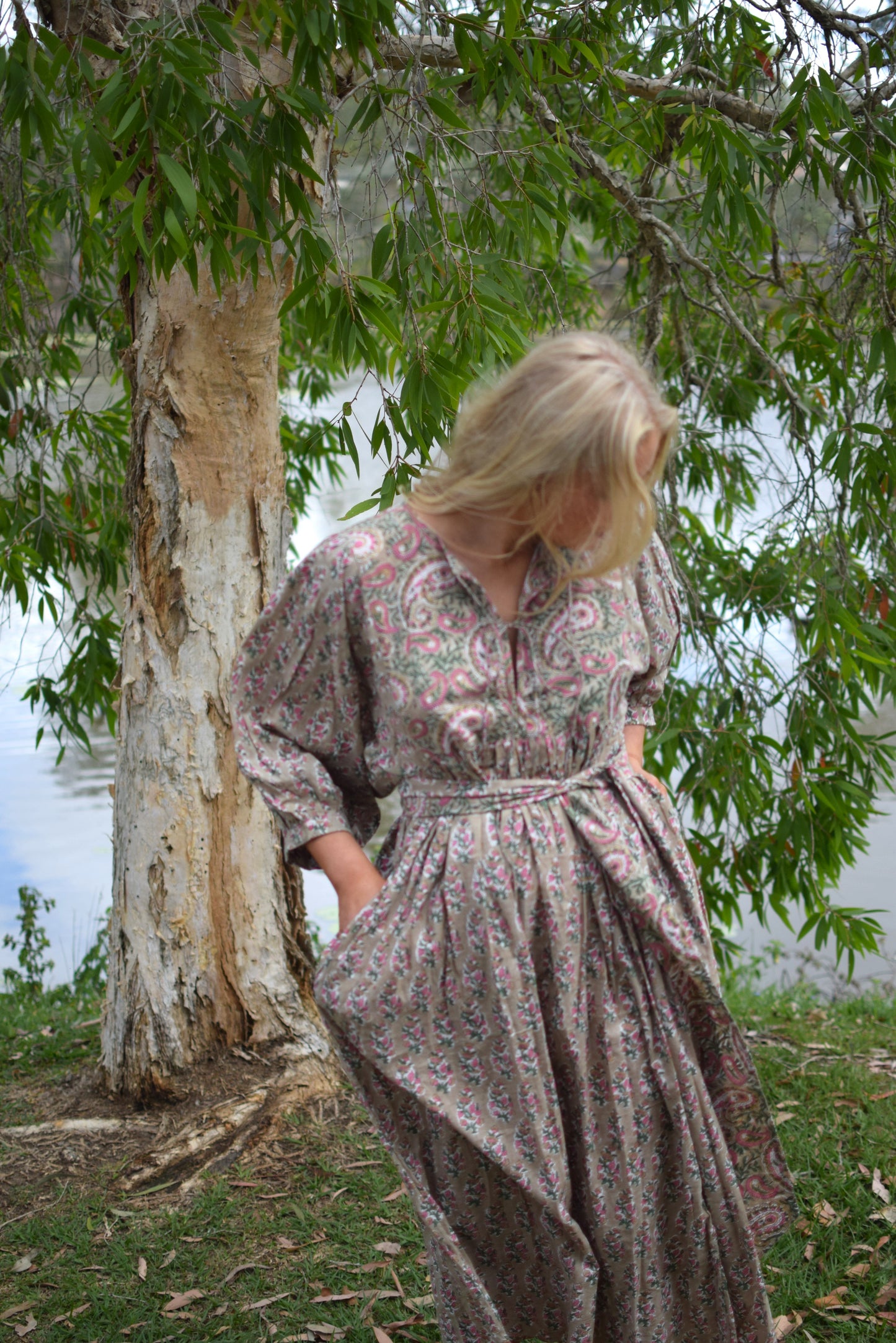Frida Midi Dress - Fawn