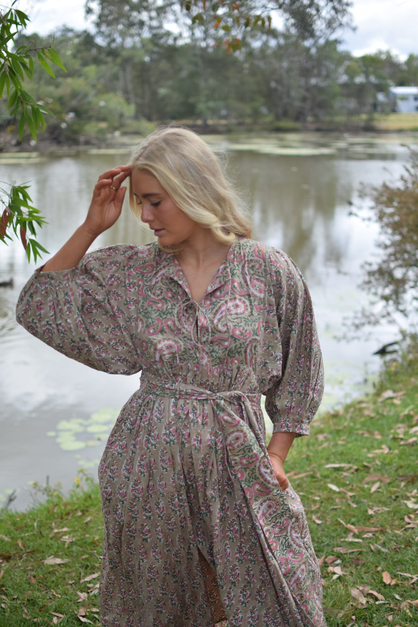 Frida Midi Dress - Fawn