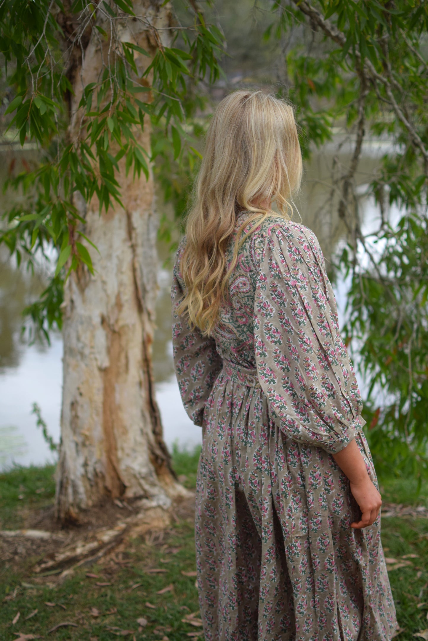 Frida Midi Dress - Fawn