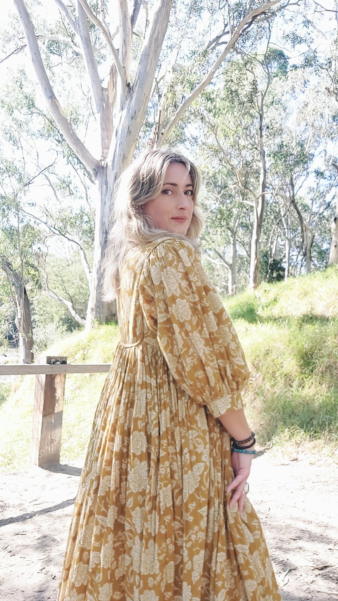 Meera Midi dress - Golden Dew