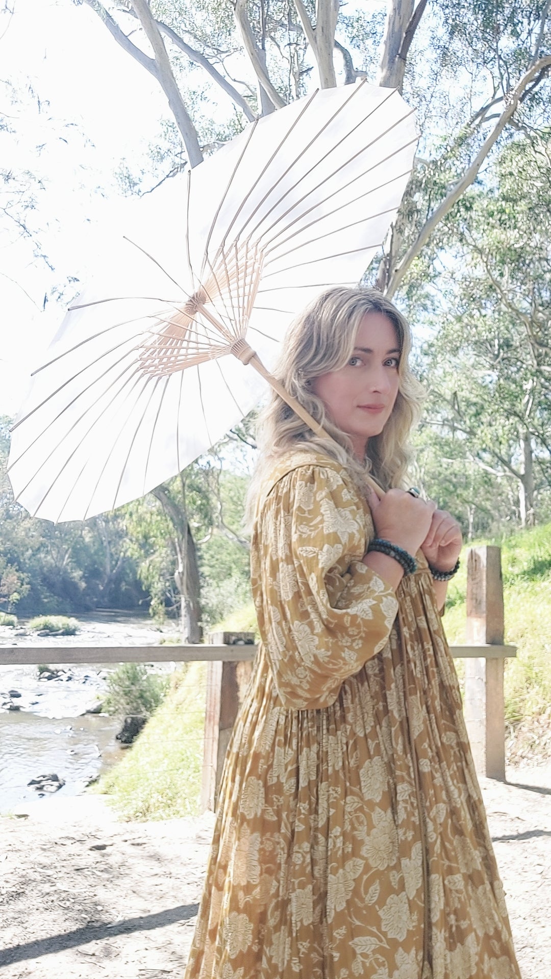 Meera Midi dress - Golden Dew